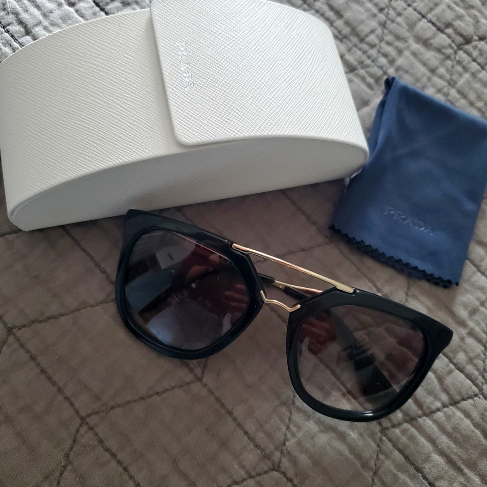 Prada Sunglasses - Picture 5 of 12